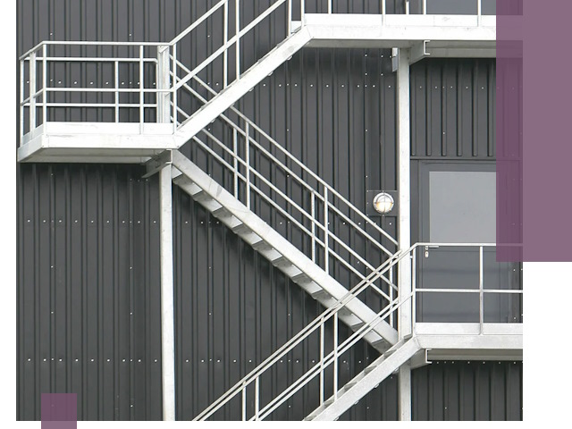 Изготовление и монтаж пожарных лестниц в Ангарске быстро и надежно