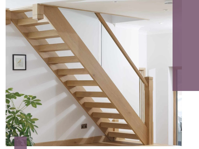 Изготовление деревянных лестниц под ключ в Ангарске для дома