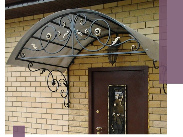 Изготовление козырьков из металла под ключ в Ангарске